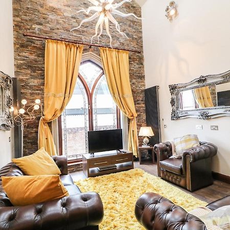 The Upper Room Ballymena Bagian luar foto