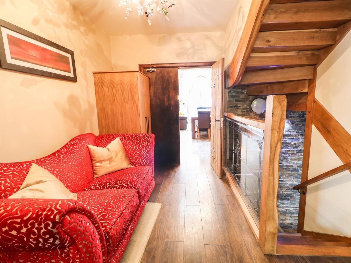 The Upper Room Ballymena Bagian luar foto