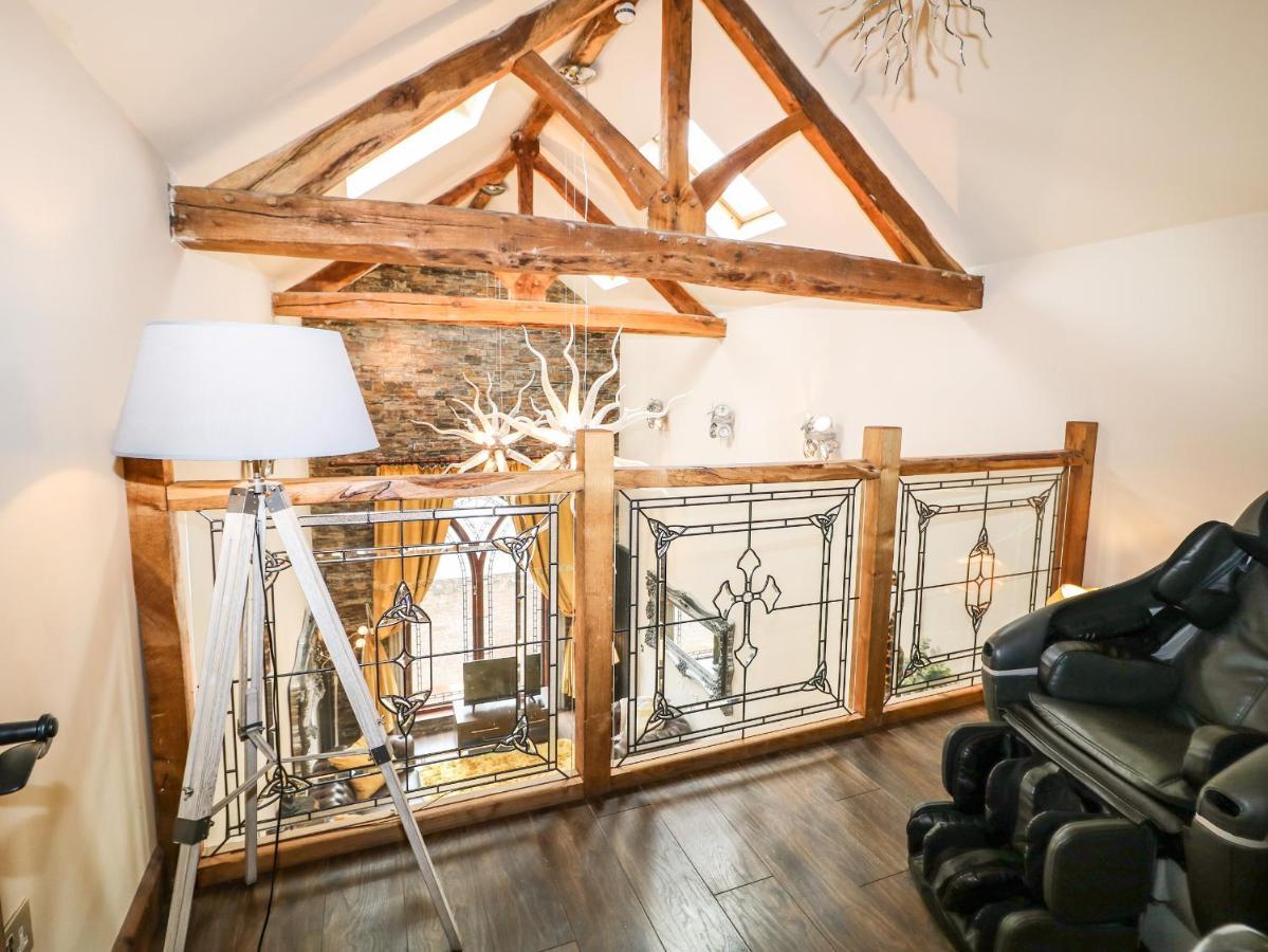 The Upper Room Ballymena Bagian luar foto
